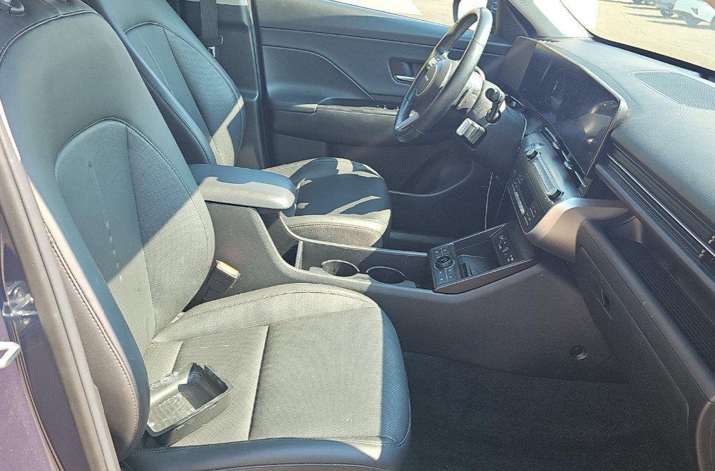 Used 2024 Hyundai Kona Limited AWD/4WD image 7