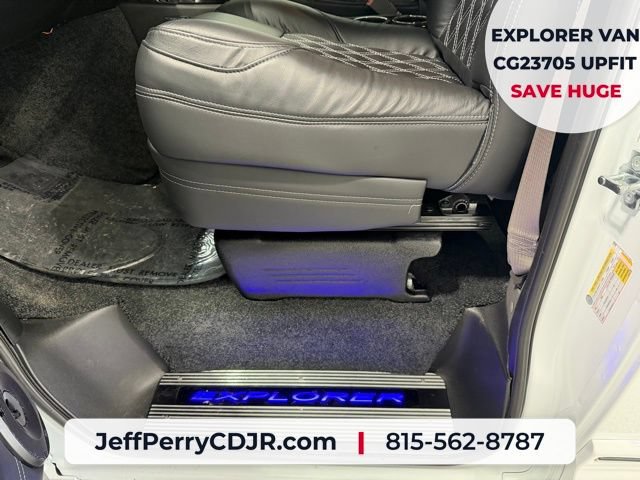 New 2026 Chevrolet Express 2500 Extended w/ Driver Convenience Package RWD image 10