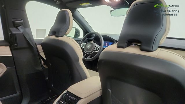 Used 2026 Volvo XC90 B5 Plus w/ Protection Package AWD/4WD image 41