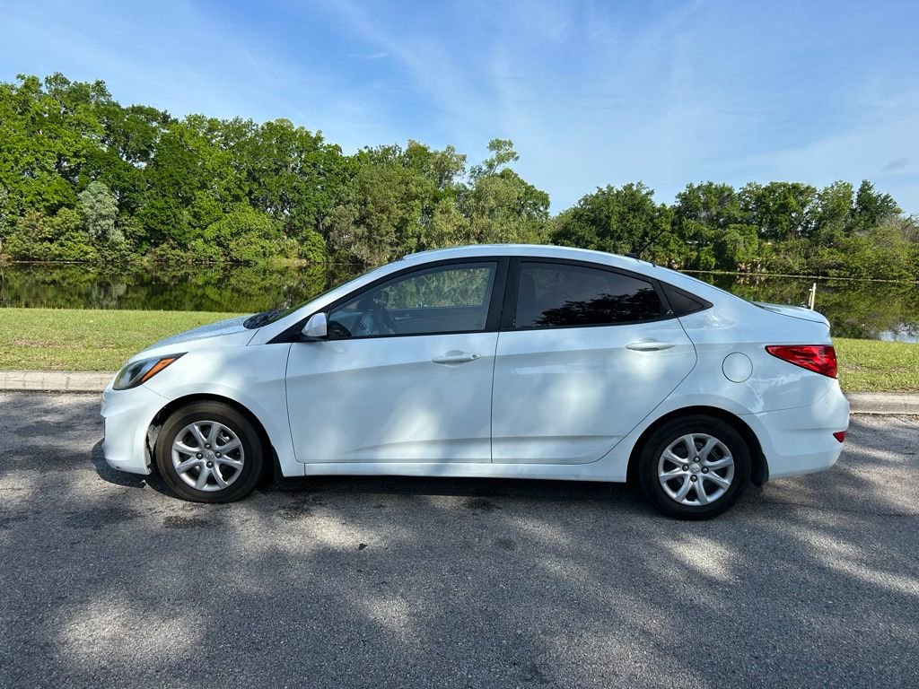 Used 2014 Hyundai Accent GLS image 2