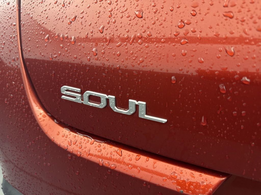 Used 2023 Kia Soul LX w/ LX Technology Package FWD image 37