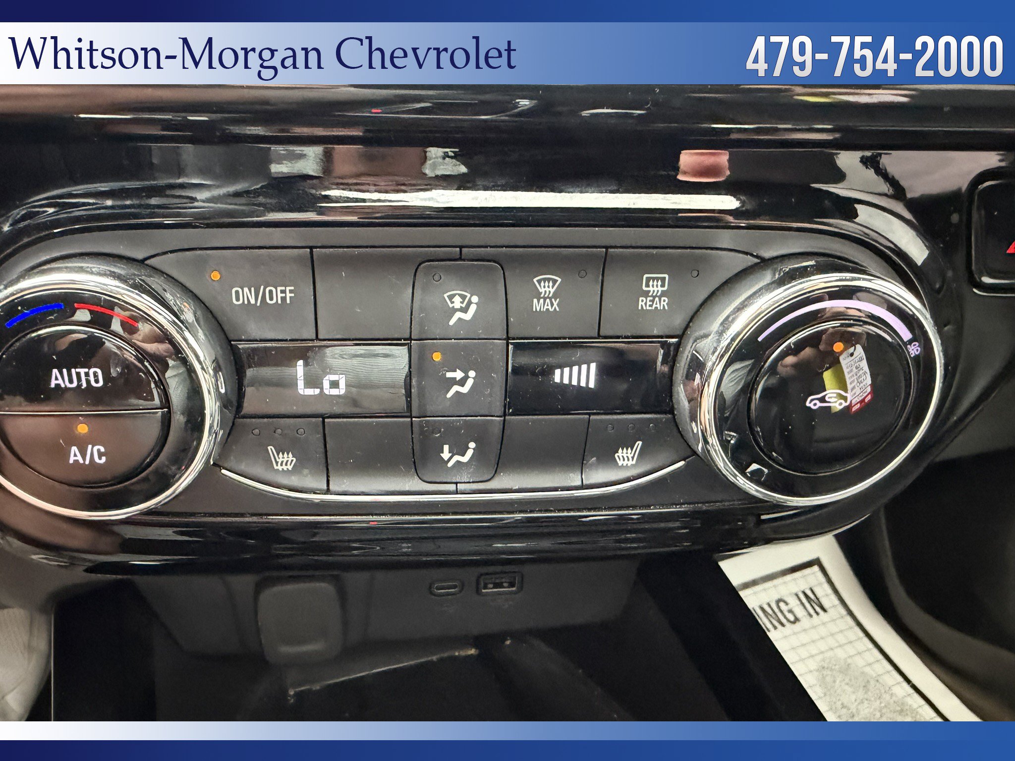 Used 2025 Chevrolet Trax RS w/ Sunroof Package FWD image 13