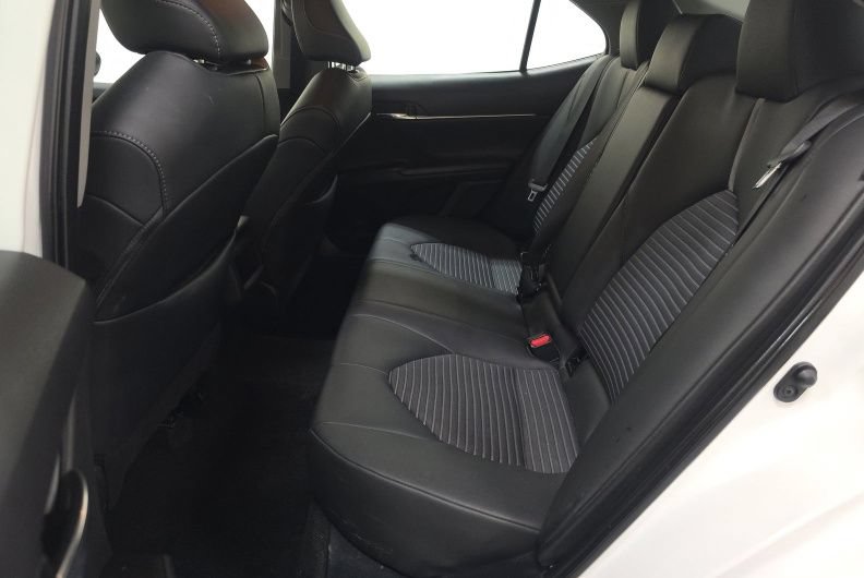 Used 2024 Toyota Camry SE FWD image 13