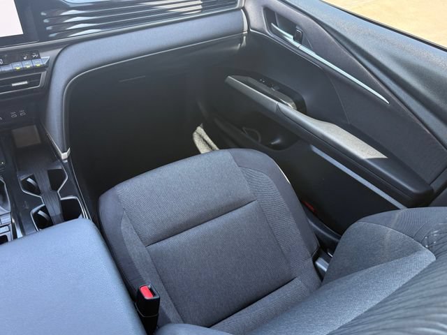 Used 2025 Toyota Camry LE w/ Convenience Package FWD image 24