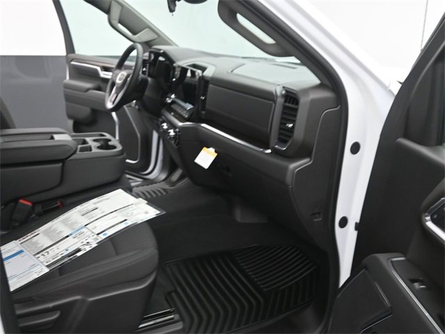 New 2026 GMC Sierra 1500 Elevation image 17