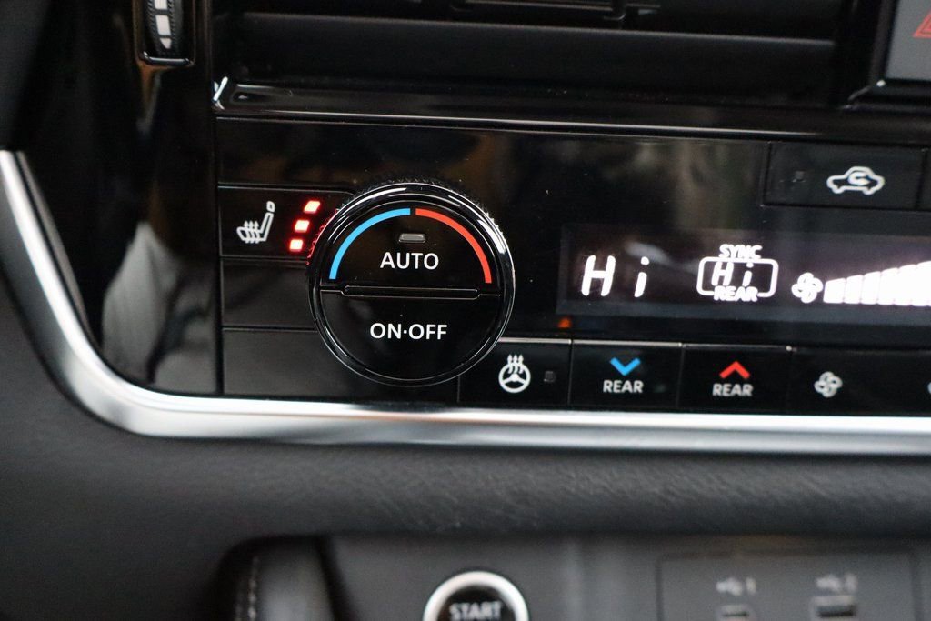 Used 2022 Nissan Rogue SL w/ SL Premium Package image 15