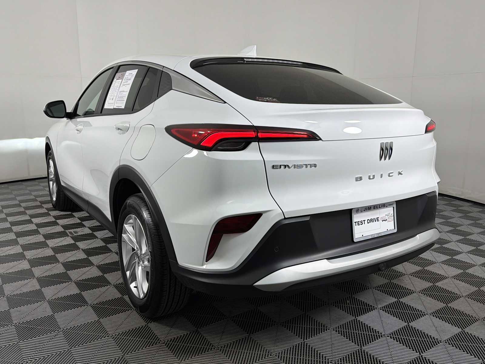 Used 2025 Buick Envista Preferred image 4