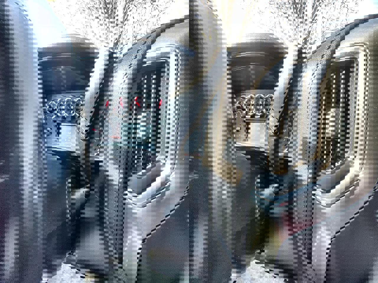 Used 2019 Chevrolet Silverado 1500 RST w/ All-Star Edition image 16