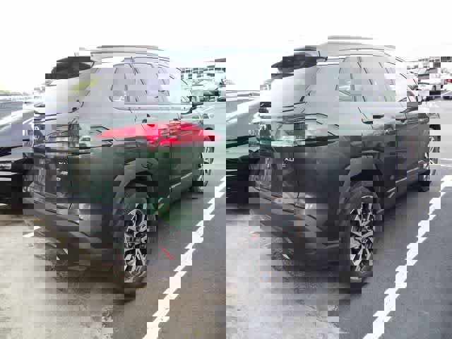 Used 2023 Toyota Corolla Cross XLE w/ Convenience Package image 5