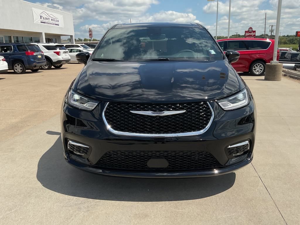 New 2026 Chrysler Pacifica Select image 9