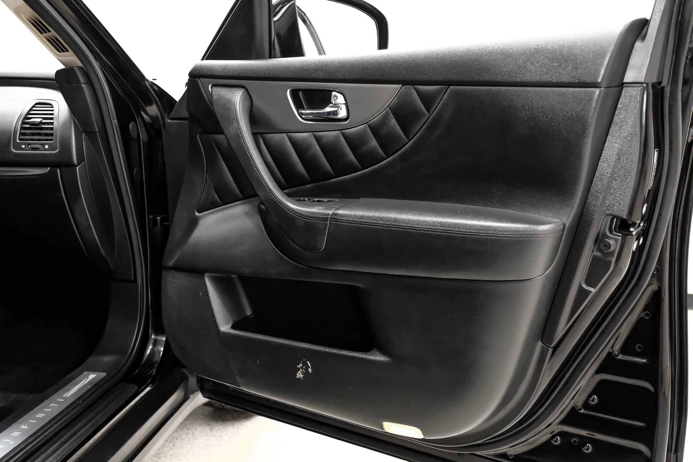 Used 2016 INFINITI QX70 3.7 image 49