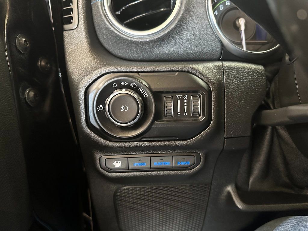 Certified 2021 Jeep Wrangler Unlimited Rubicon 4xe w/ Steel Bumper Group image 18