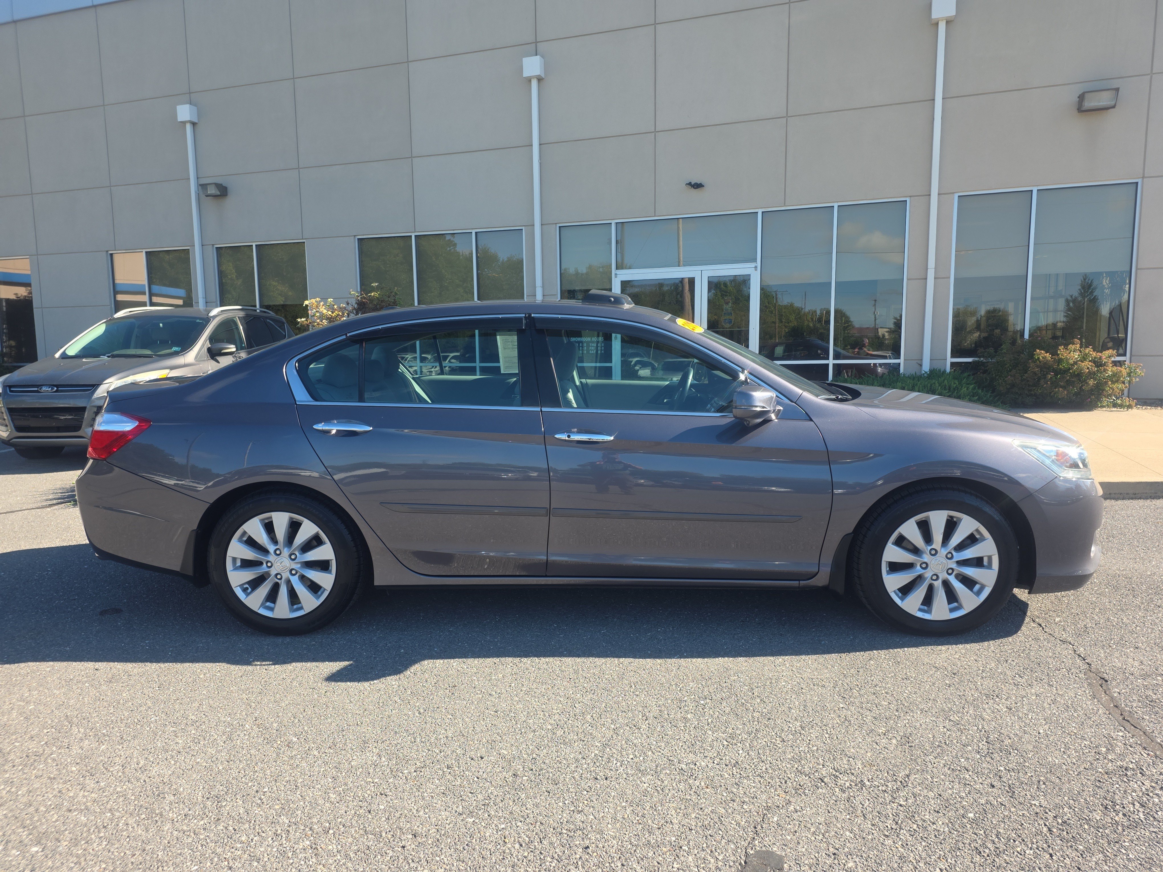 Used 2015 Honda Accord EX-L image 4