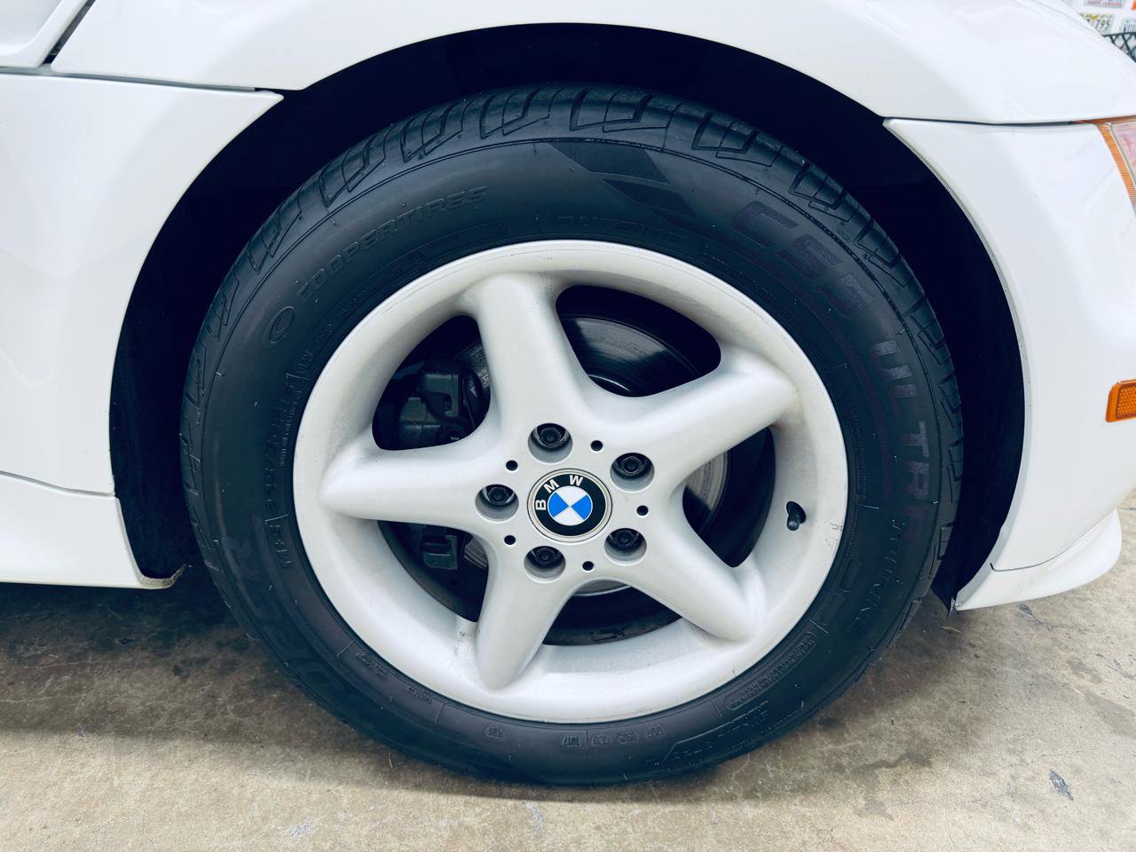 Used 1998 BMW Z3 2.8 RWD image 11