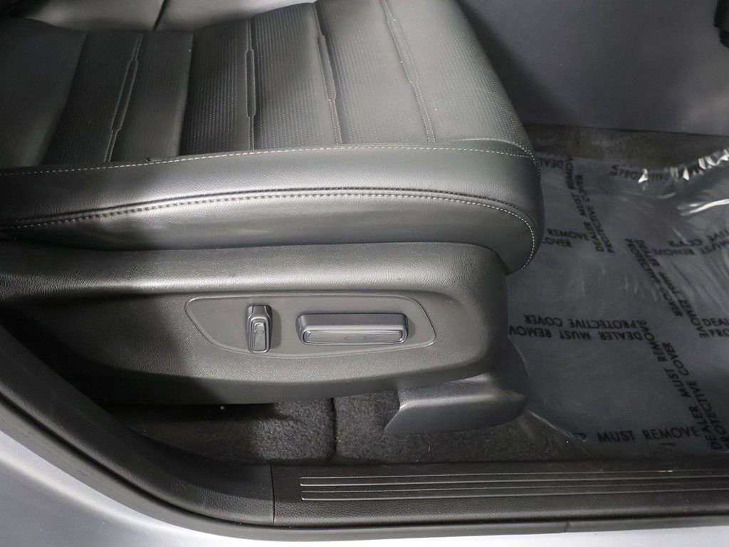 Used 2025 Honda CR-V EX-L image 32