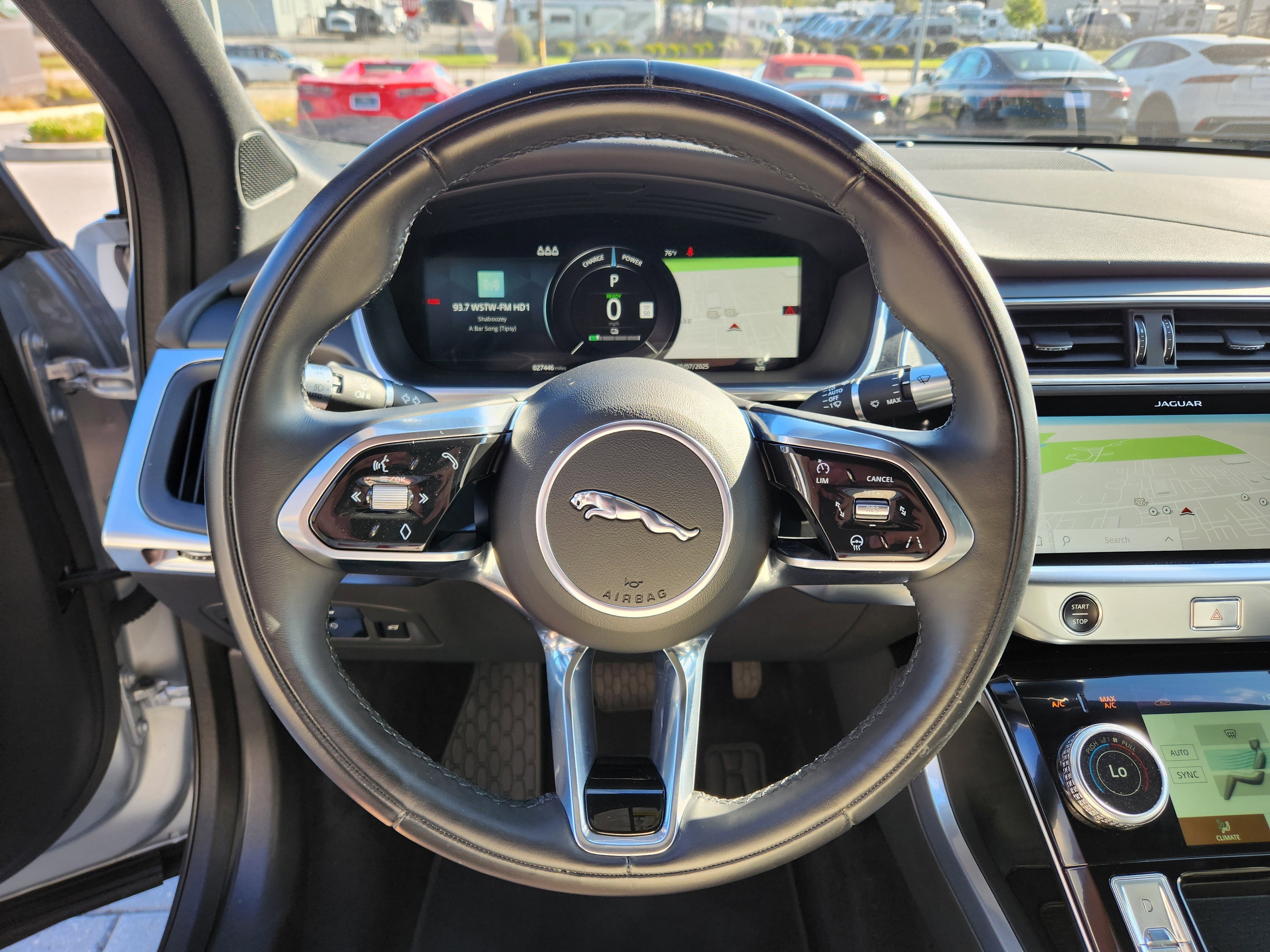 Used 2022 Jaguar I-PACE HSE image 18