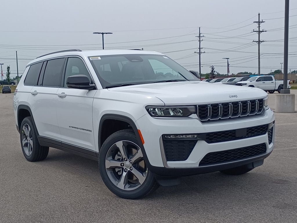 New 2026 Jeep Grand Cherokee L Limited AWD/4WD image 34