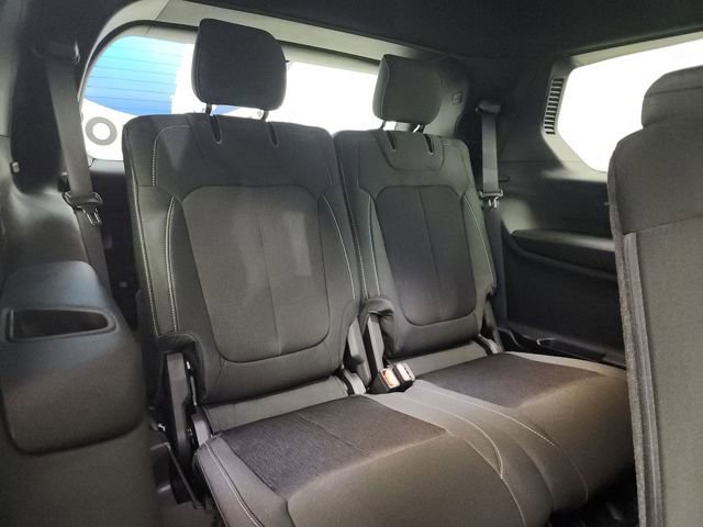 New 2025 Jeep Grand Cherokee L Laredo w/ Luxury Tech Group I image 36