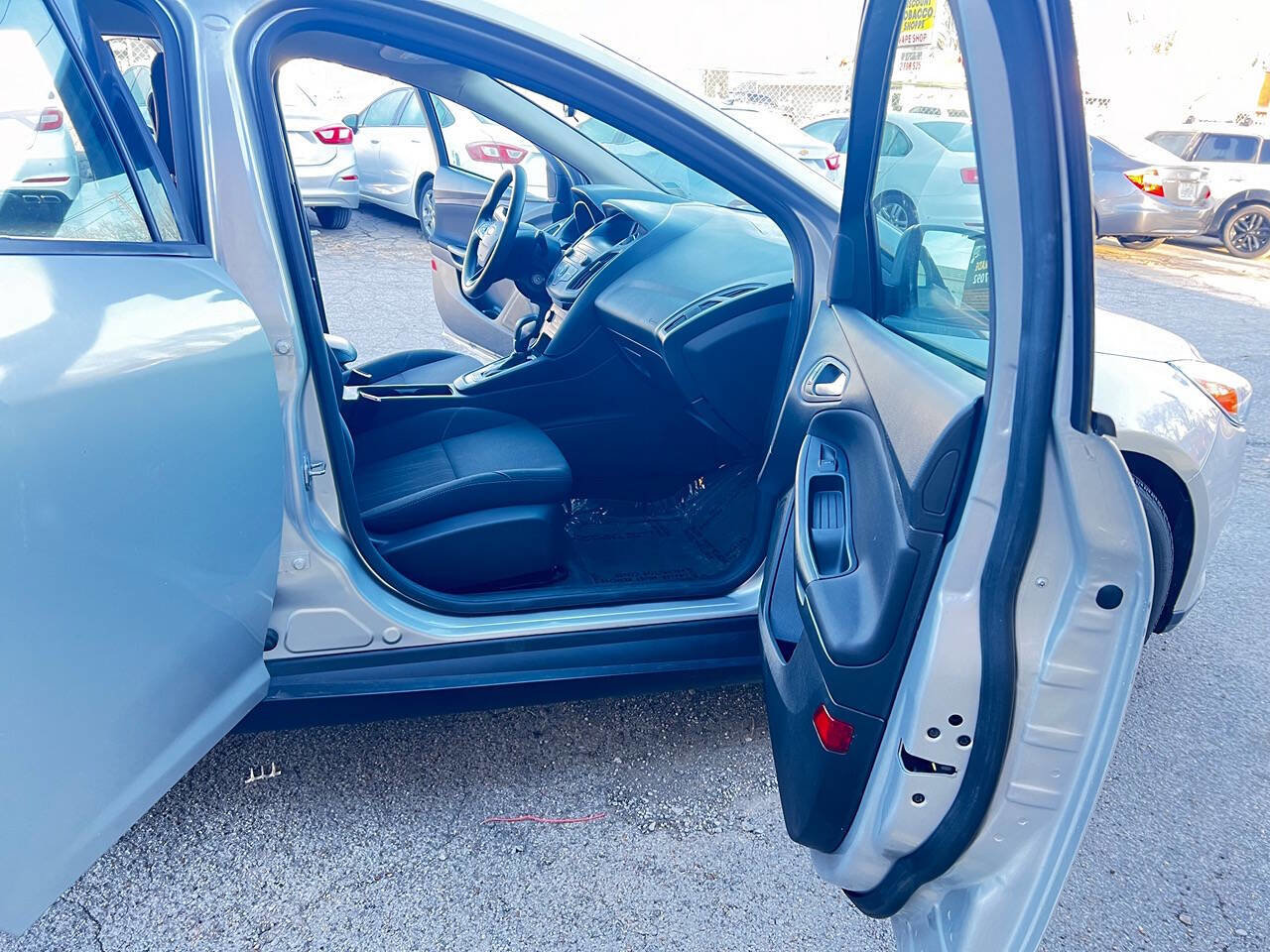 Used 2018 Ford Focus SE image 11