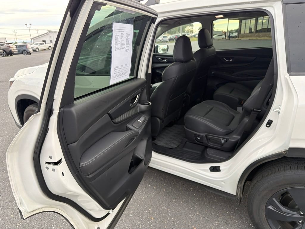 Certified 2026 Subaru Ascent Premium AWD/4WD image 17