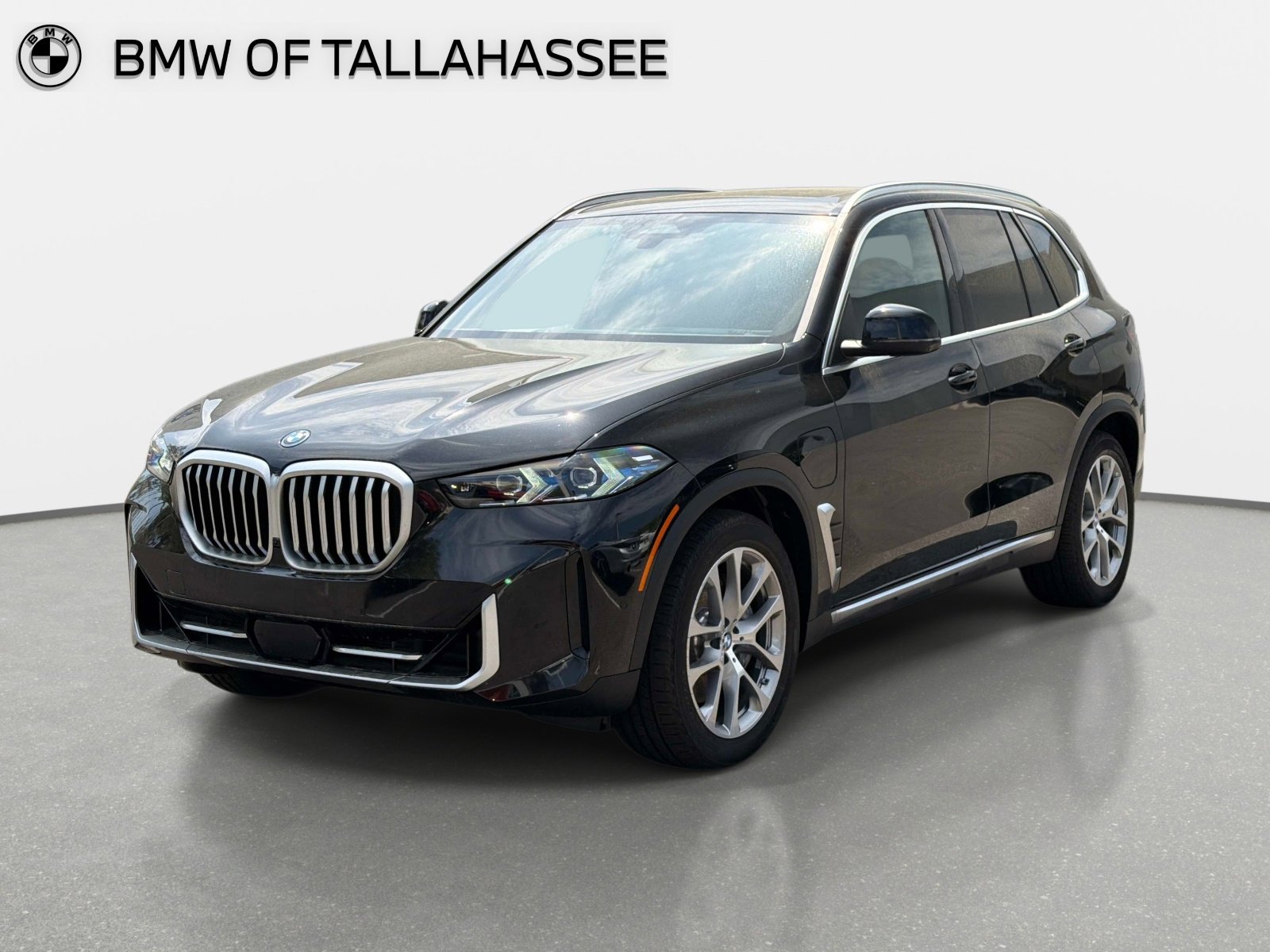 New 2026 BMW X5 xDrive50e w/ Premium Package AWD/4WD image 1