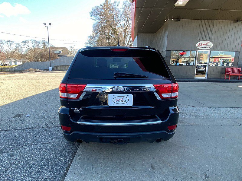 Used 2013 Jeep Grand Cherokee Overland image 3