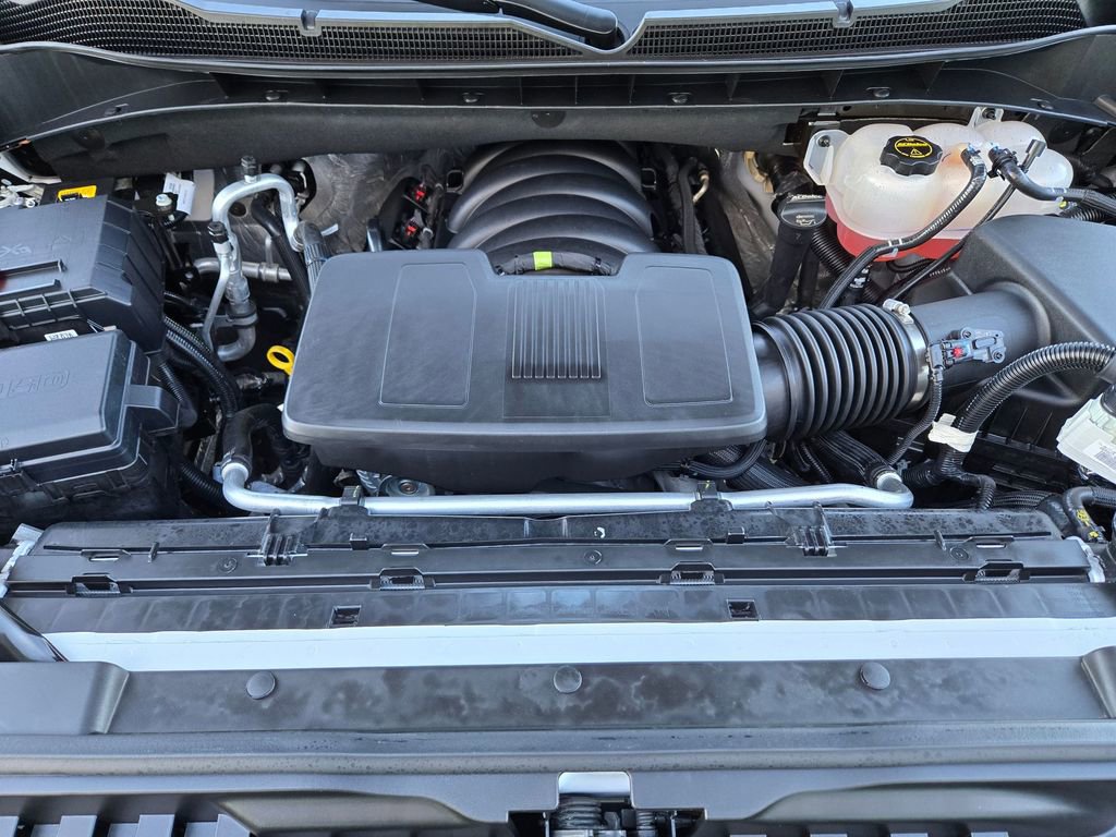 Used 2025 Chevrolet Silverado 1500 ZR2 w/ Technology Package image 39