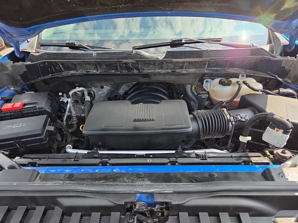 Used 2025 Chevrolet Silverado 1500 LT RWD image 44