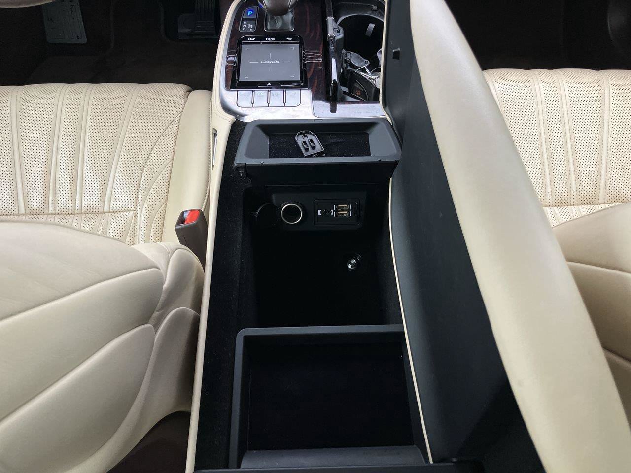 Used 2018 Lexus LS 500h w/ Luxury Package RWD image 22