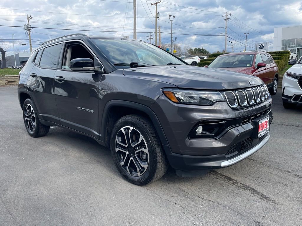 Used 2022 Jeep Compass Limited AWD/4WD image 9