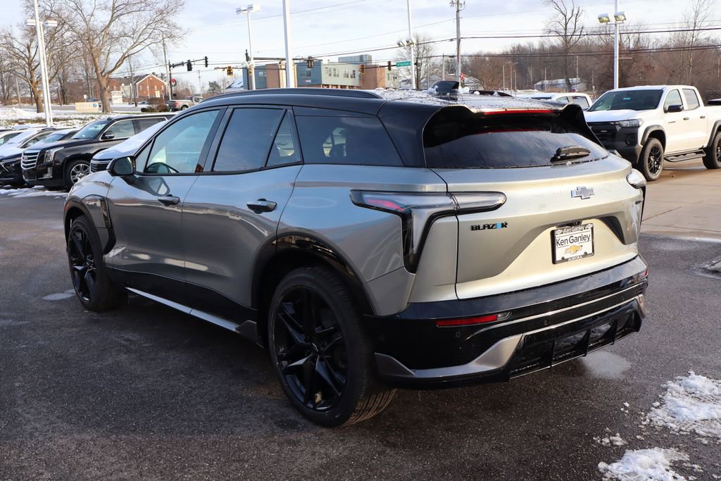 New 2026 Chevrolet Blazer EV SS w/ LPO, Blackout Package AWD/4WD image 38