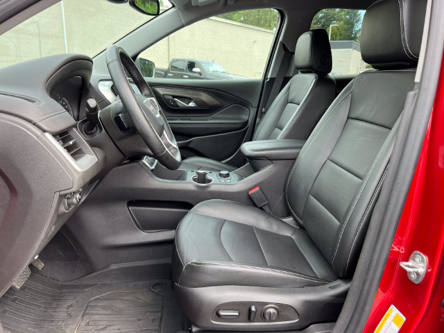 Used 2024 GMC Terrain SLT w/ Elevation Edition AWD/4WD image 4