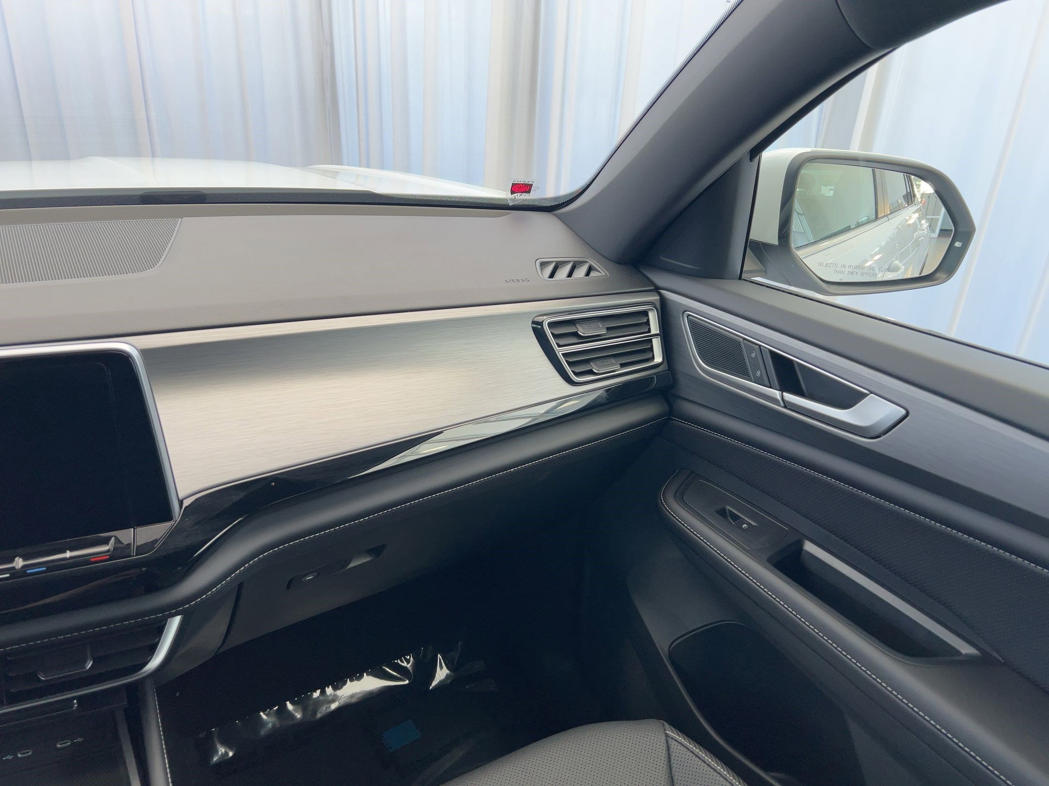 New 2026 Volkswagen Atlas Cross Sport SE image 27