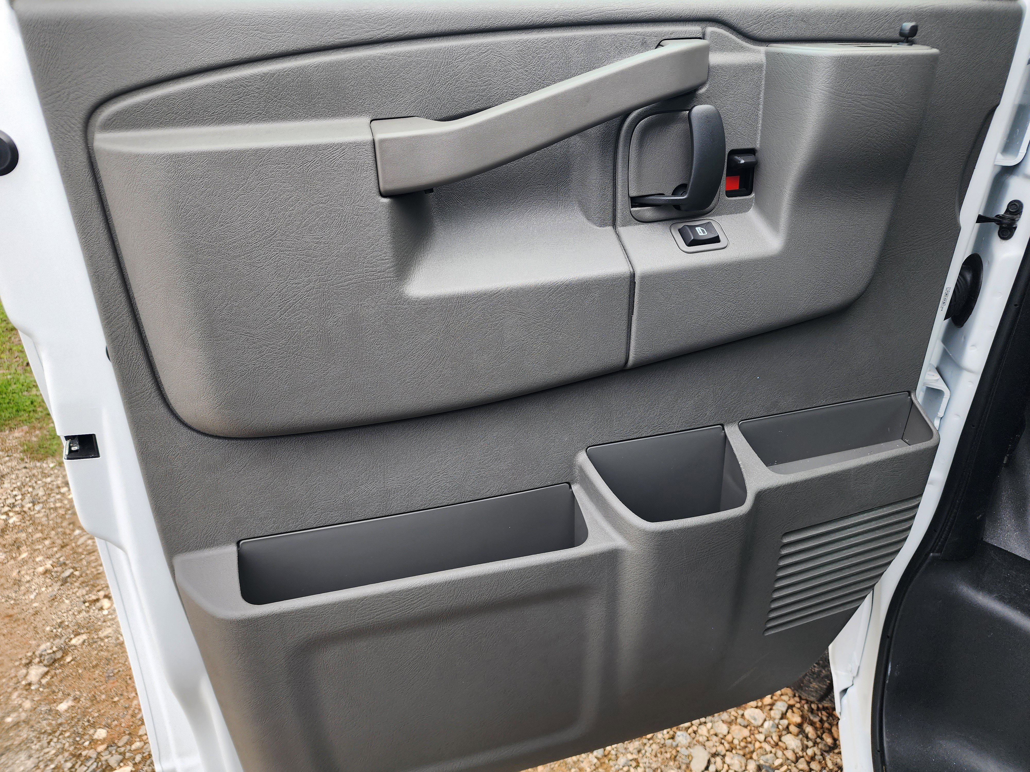 New 2025 Chevrolet Express 3500 w/ Power Convenience Package image 24