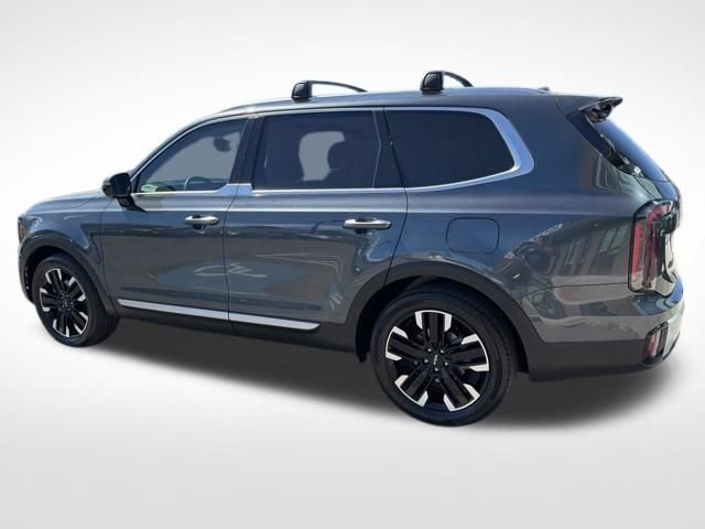 Used 2024 Kia Telluride SX Prestige w/ Towing Package AWD/4WD image 3