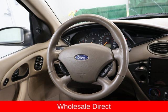 Used 2004 Ford Focus ZX5 Hatchback image 13