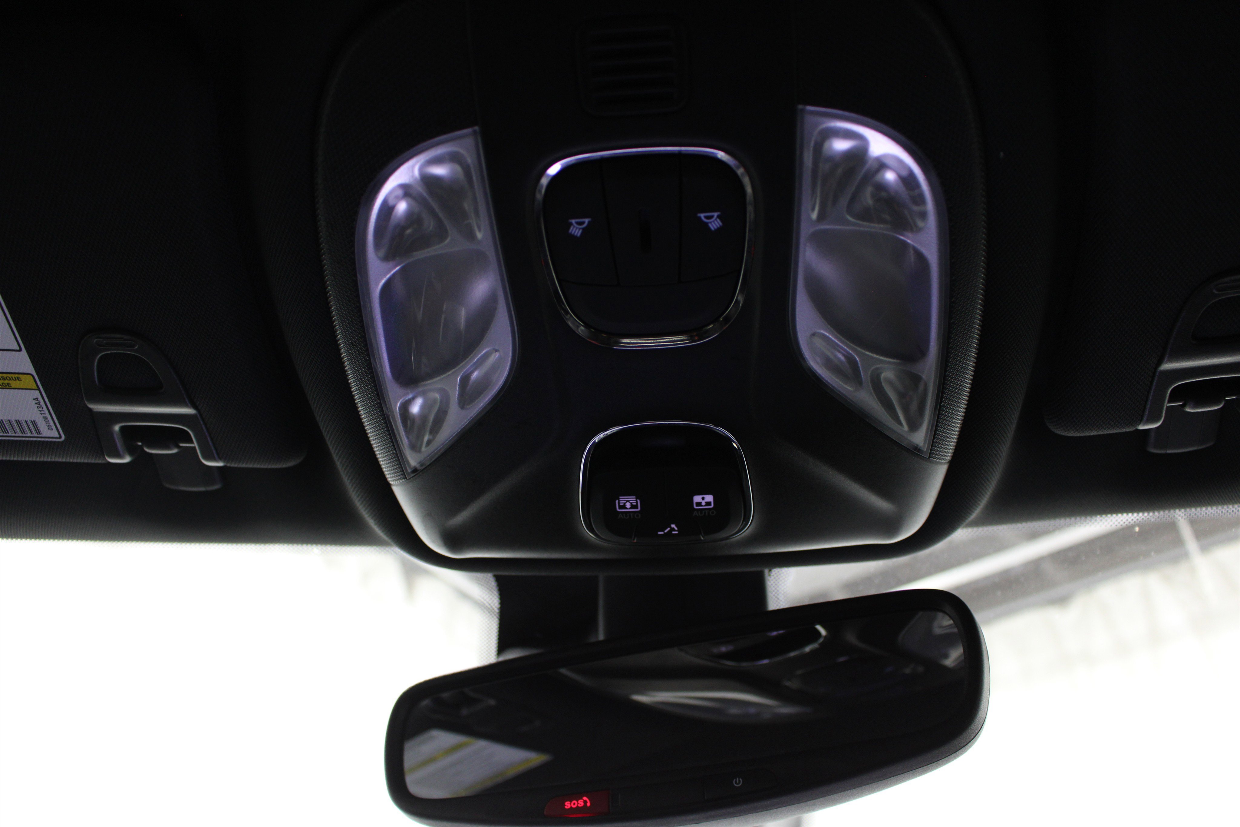 Used 2025 Jeep Compass Limited w/ High Altitude Package image 19