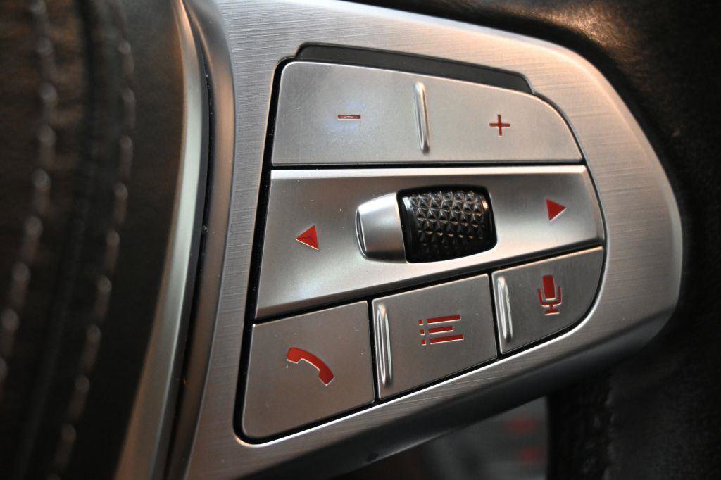 Used 2020 BMW 740i xDrive w/ Premium Package image 32