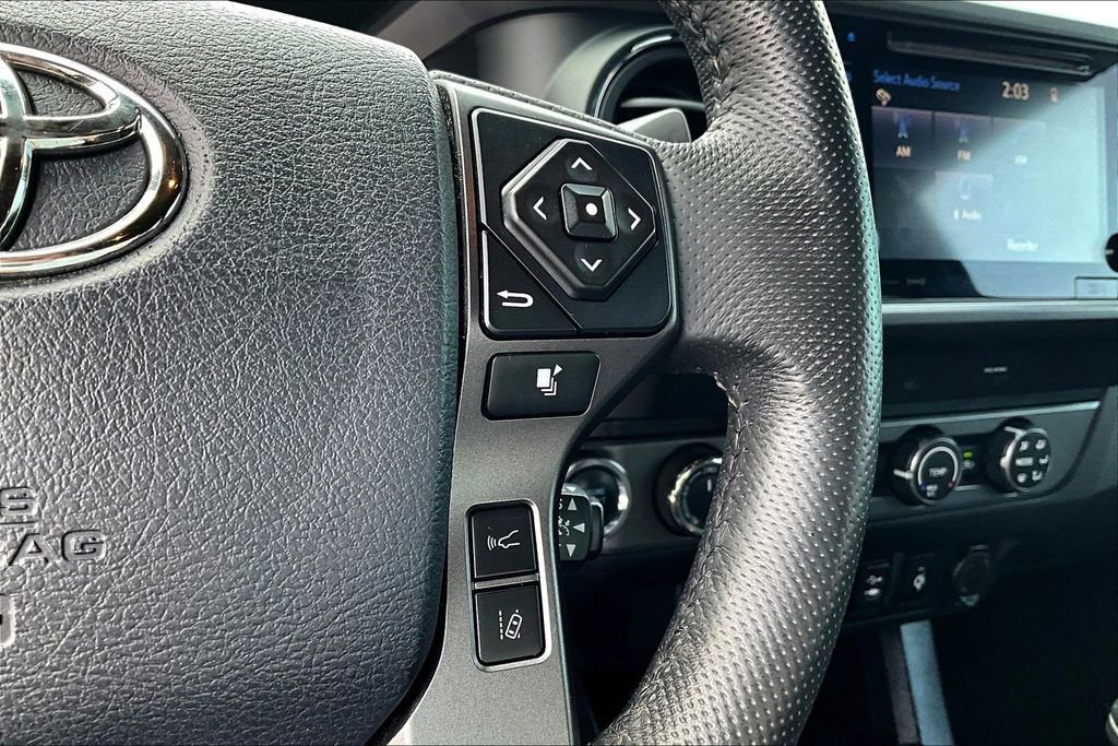 Used 2019 Toyota Tacoma TRD Off-Road AWD/4WD image 12
