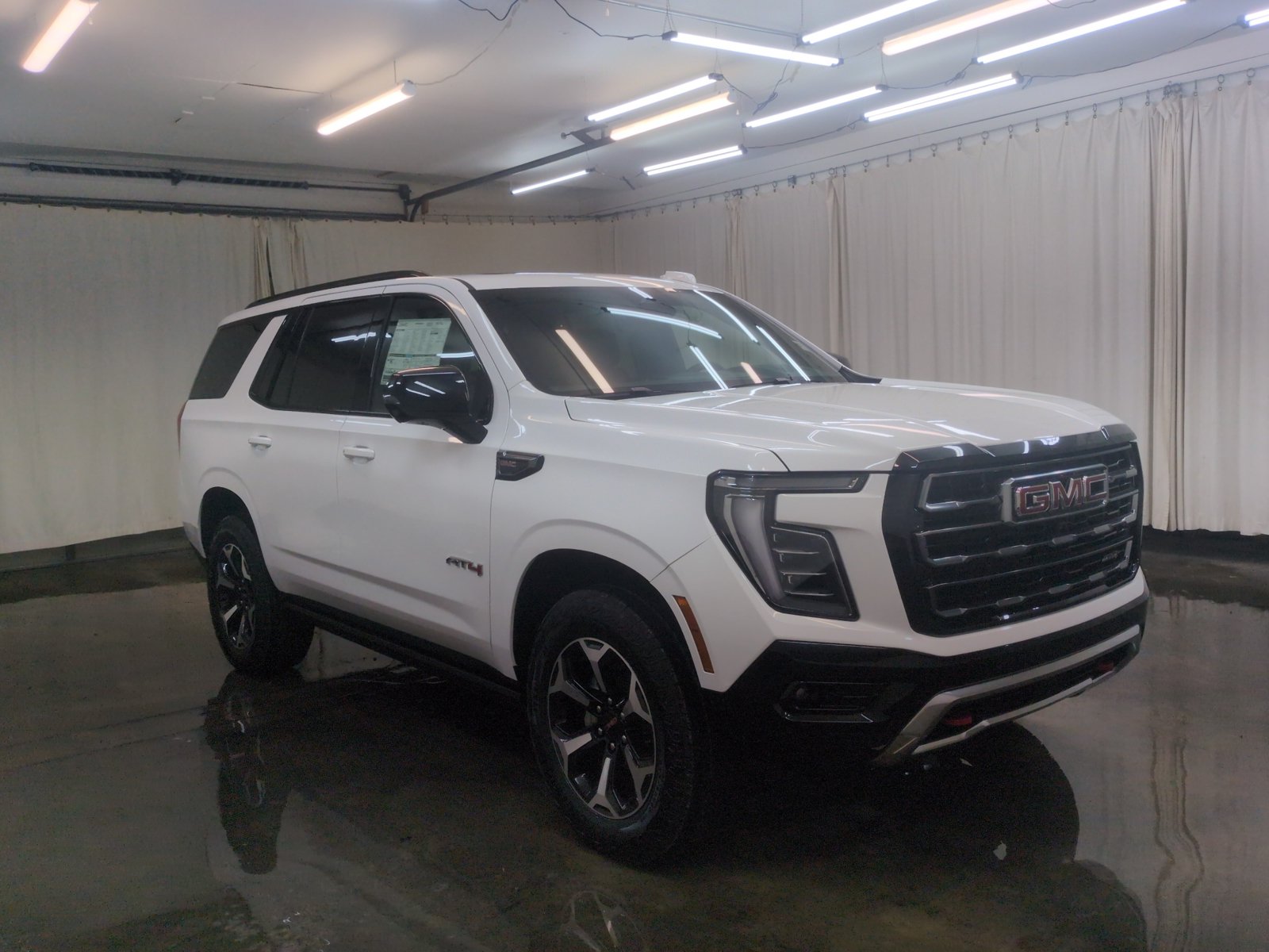New 2026 GMC Yukon AT4 w/ AT4 Premium Package AWD/4WD image 3