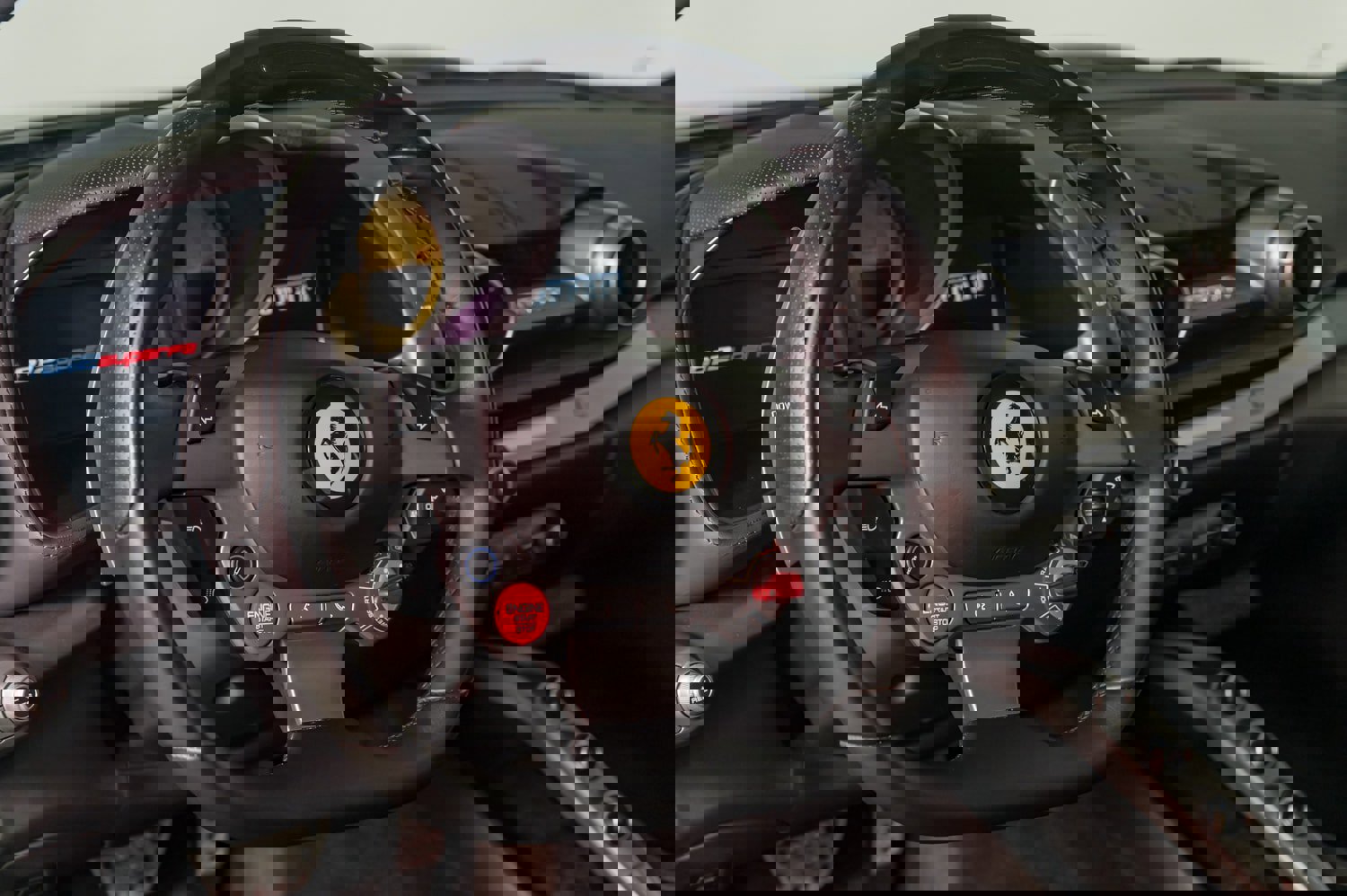 Used 2020 Ferrari 812 Superfast image 18