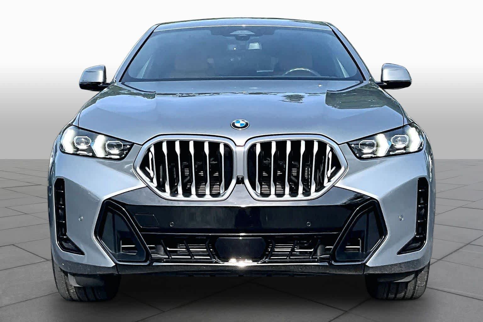 Used 2026 BMW X6 xDrive40i AWD/4WD image 4