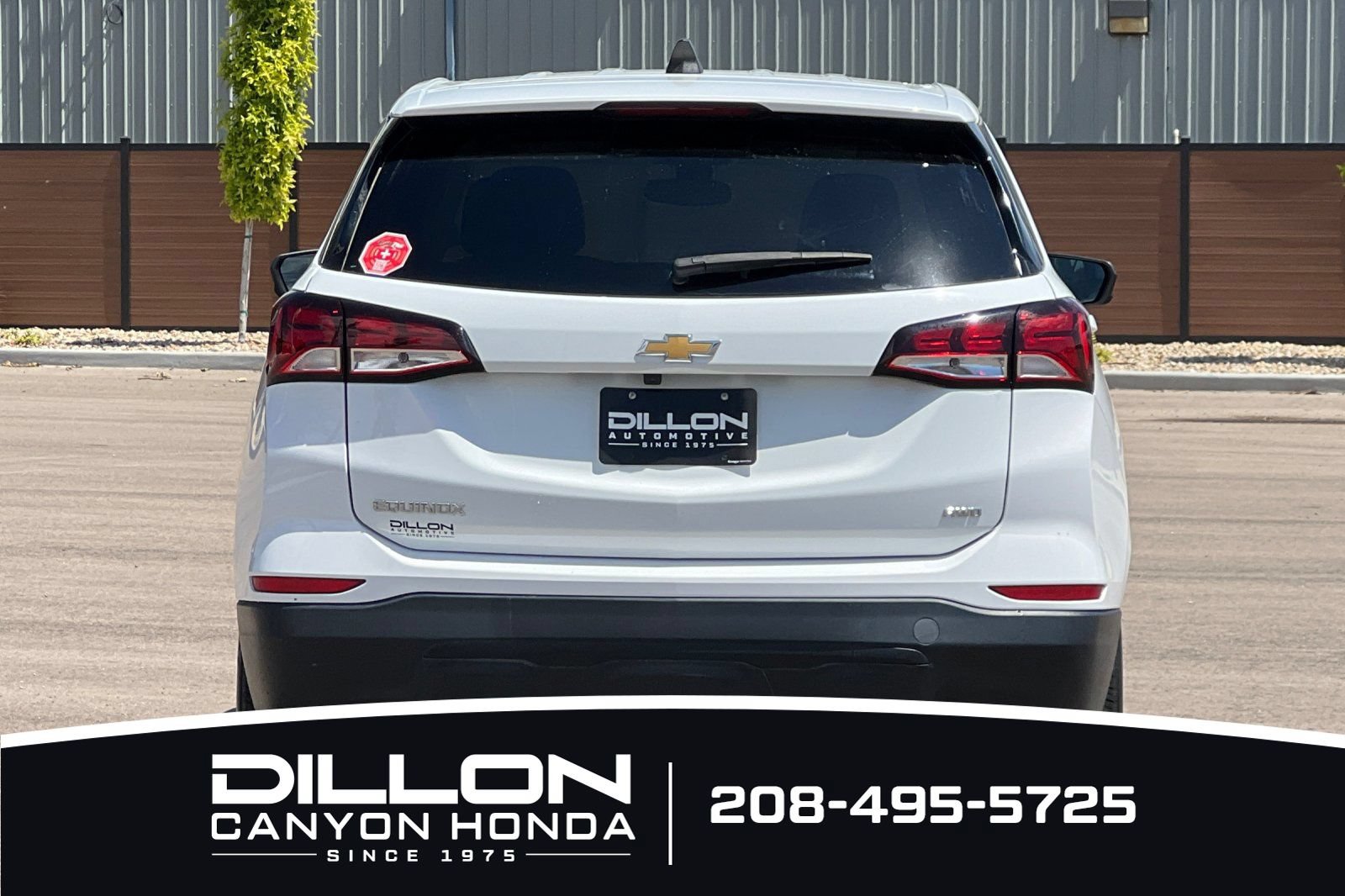 Used 2022 Chevrolet Equinox LS w/ LS Convenience Package AWD/4WD image 5