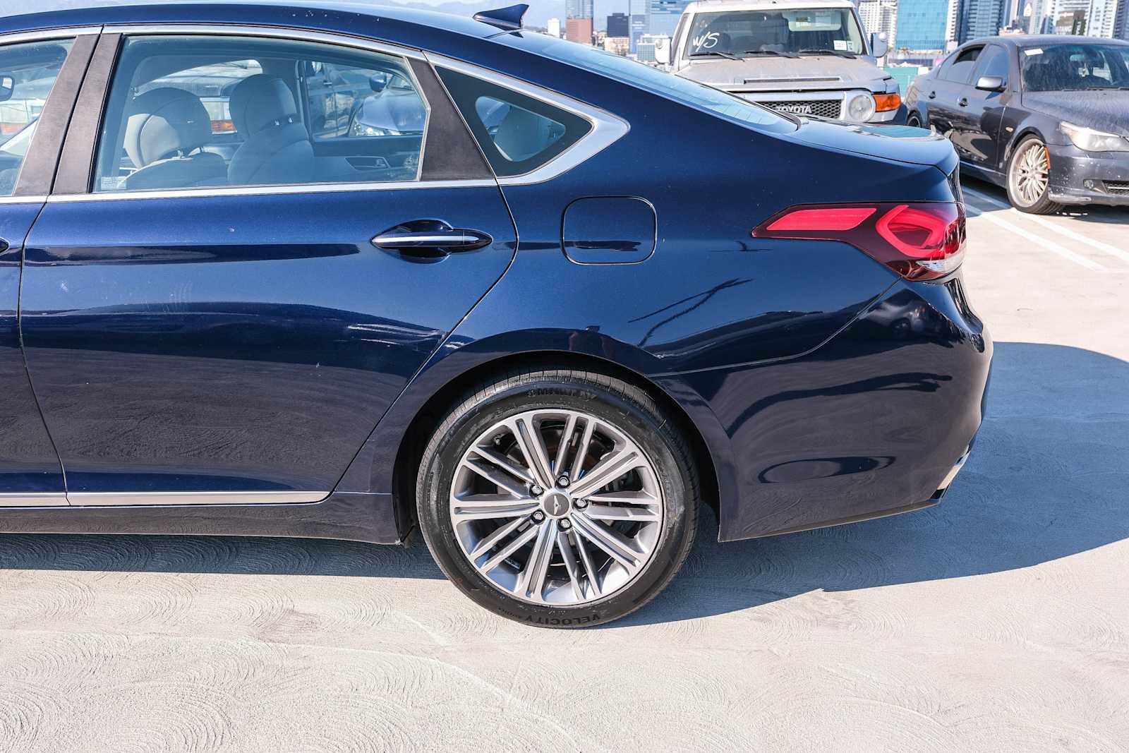Used 2018 Genesis G80 3.8 RWD image 8