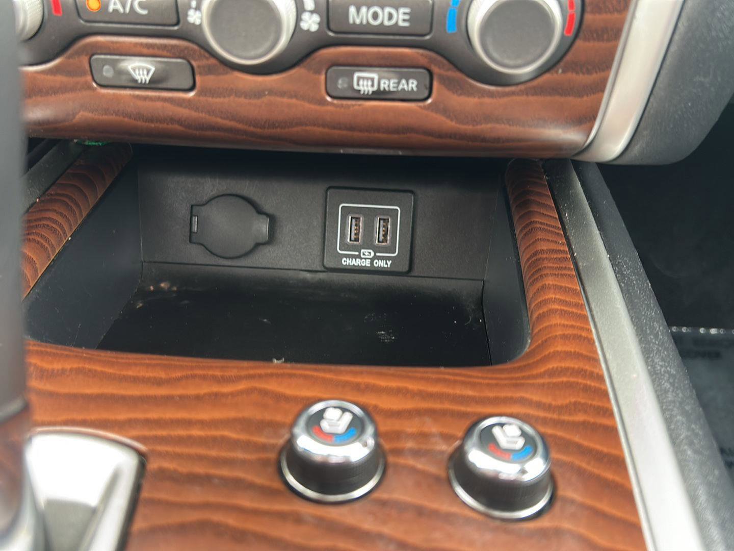 Used 2018 Nissan Pathfinder Platinum AWD/4WD image 21