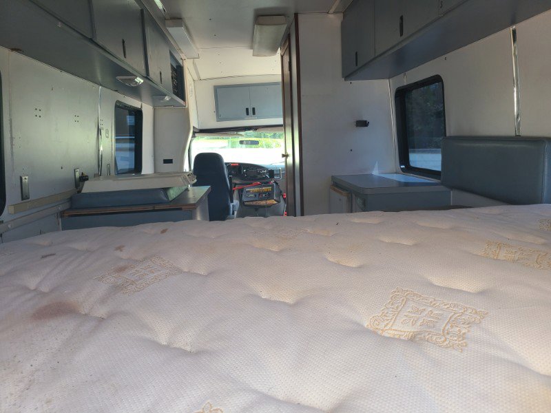 Used 1999 Ford E-450 and Econoline 450 image 20