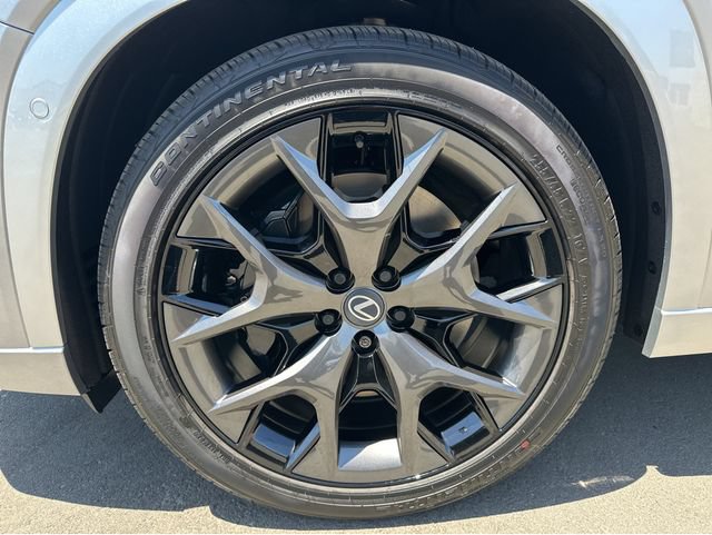New 2026 Lexus TX 500h AWD image 18