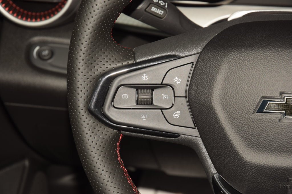 New 2026 Chevrolet Trax RS w/ Sunroof Package FWD image 35