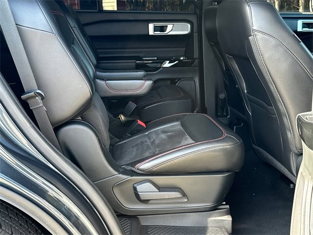 Certified 2022 Ford Explorer ST-Line w/ Class IV Trailer Tow Package image 15