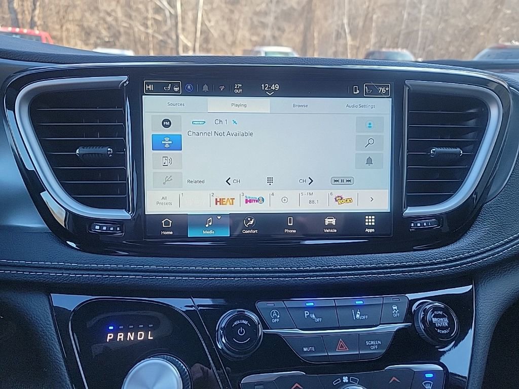 New 2026 Chrysler Pacifica Select image 13